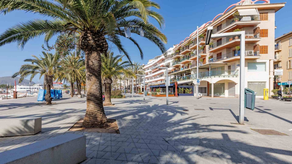 paseo marítimo de Puerto Alcudia